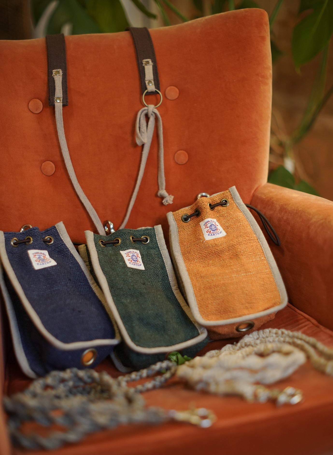 JACKET CARRIER STRAP