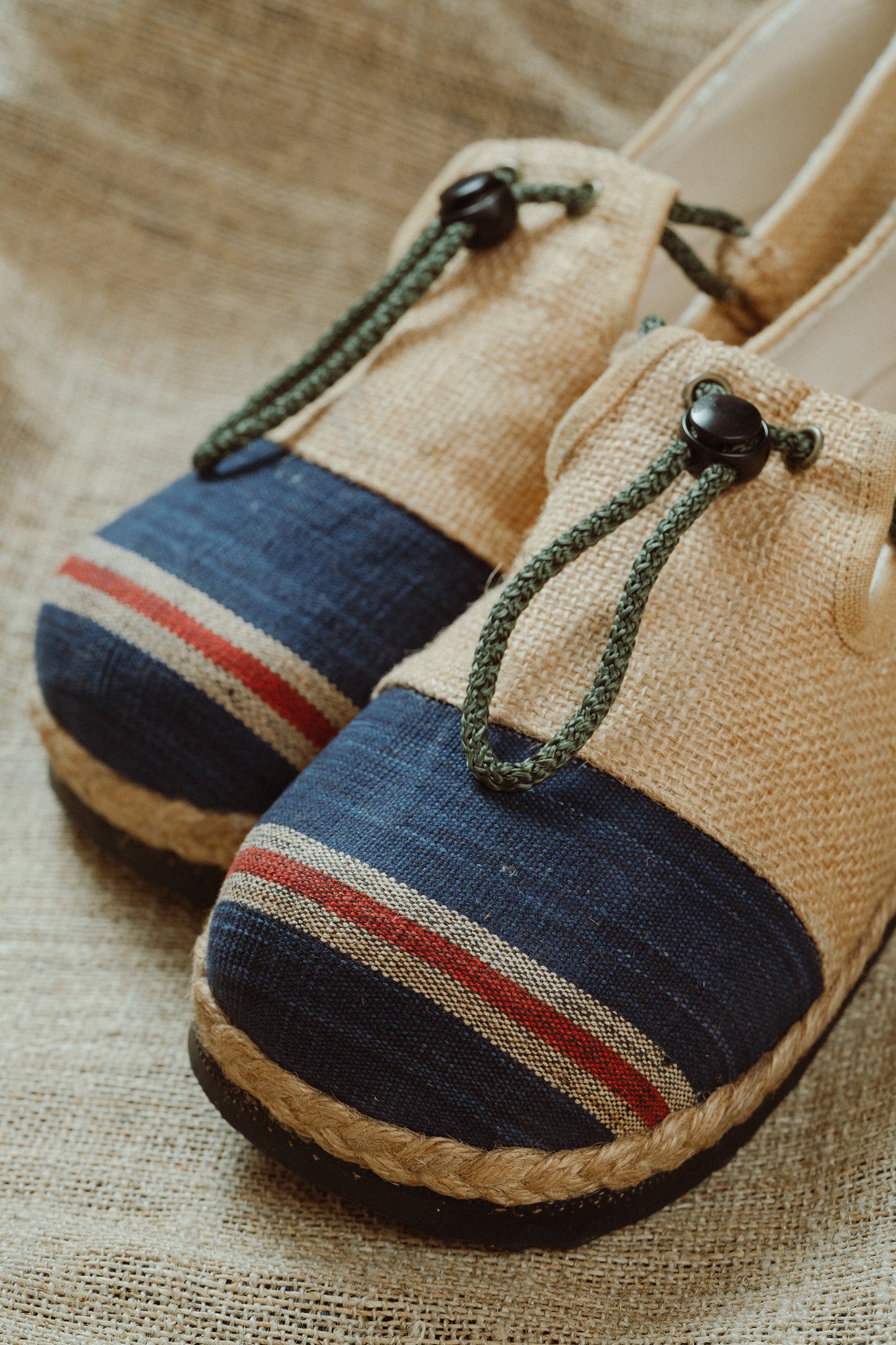 DOWN TO EARTH.ER ECO SHOES