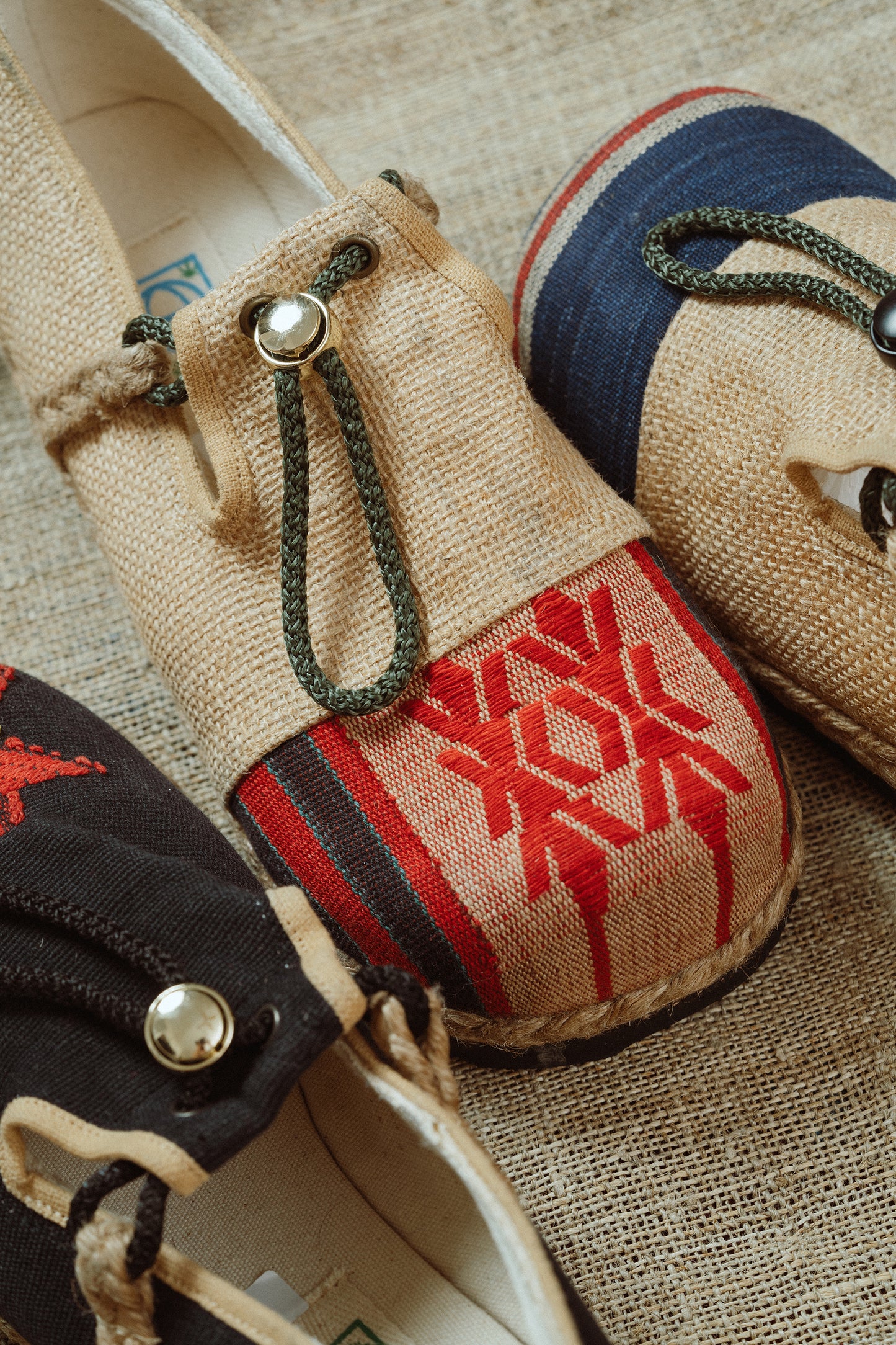 DOWN TO EARTH.ER ECO SHOES