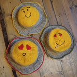 Hand weaving Smiley hat
